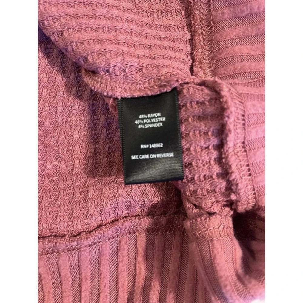 Torrid Off Shoulder Waffle Knit Sweatshirt Pink Size 0  12 Plus Soft Cozy NWT - Picture 7 of 11